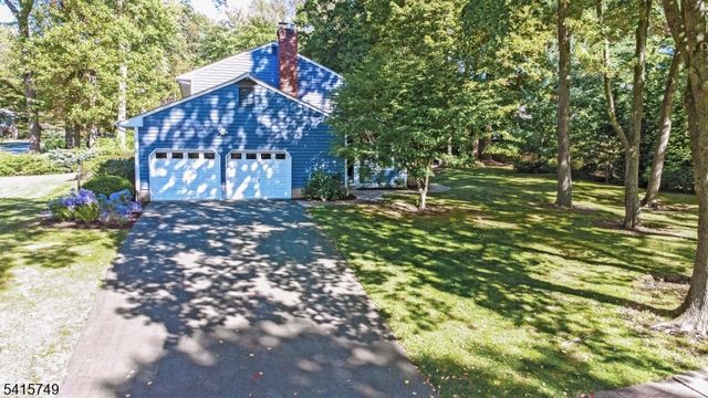 52 Coolidge Dr, Berkeley Heights Twp., NJ 07922