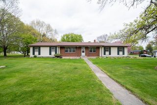 2208 Clare Drive, North Mankato, MN 56003