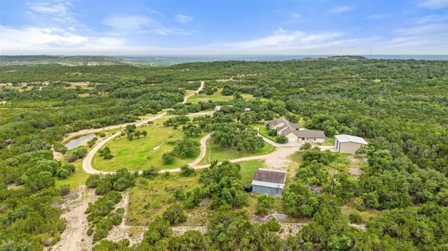 270 Rollin N Ranch RD, Blanco, TX 78606