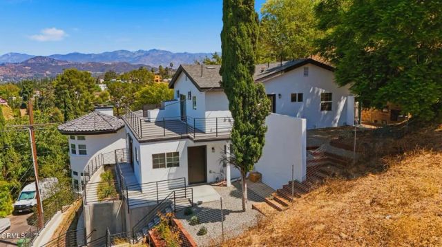 1114 Oban Drive, Los Angeles, CA 90065