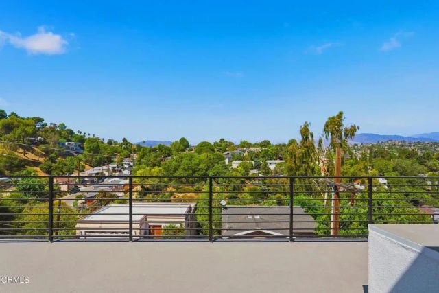 1114 Oban Drive, Los Angeles, CA 90065