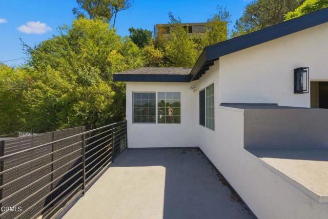 1114 Oban Drive, Los Angeles, CA 90065