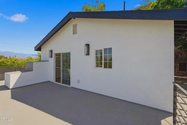 1114 Oban Drive, Los Angeles, CA 90065