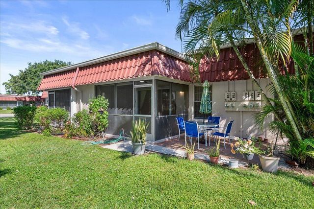 742 Nantucket Circle, Lake Worth, FL 33467