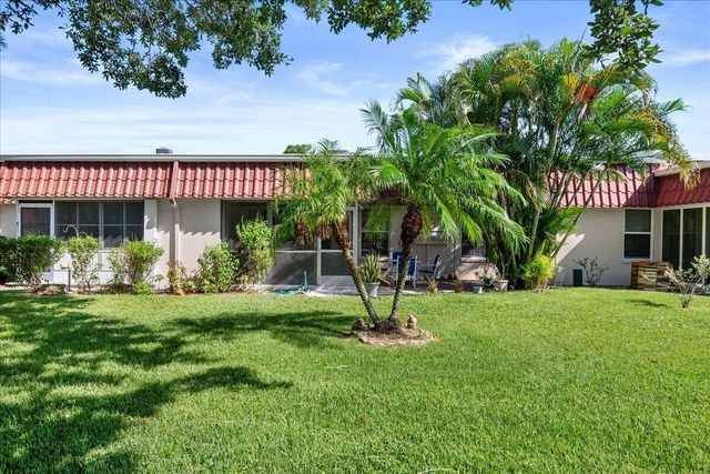742 Nantucket Circle, Lake Worth, FL 33467