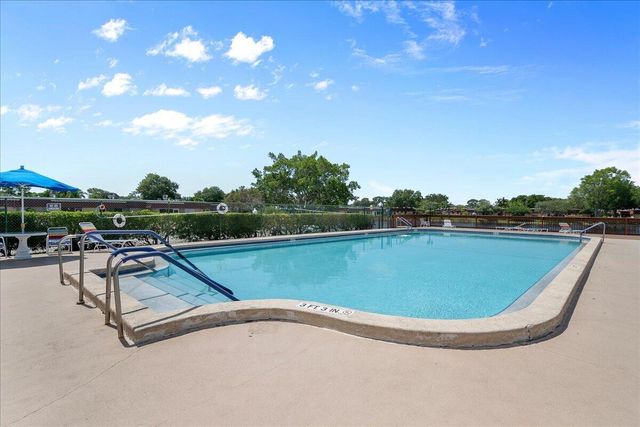 742 Nantucket Circle, Lake Worth, FL 33467