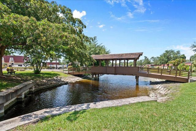 742 Nantucket Circle, Lake Worth, FL 33467