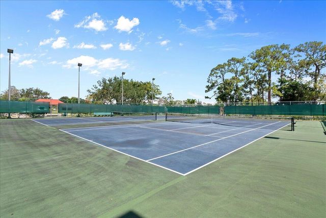 742 Nantucket Circle, Lake Worth, FL 33467