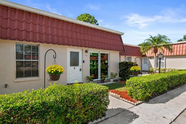 742 Nantucket Circle, Lake Worth, FL 33467
