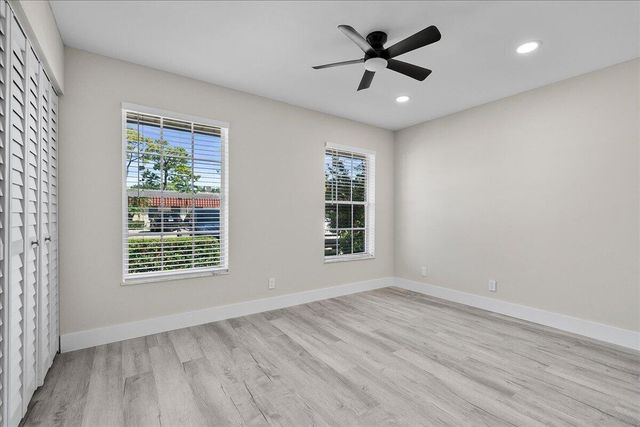 742 Nantucket Circle, Lake Worth, FL 33467