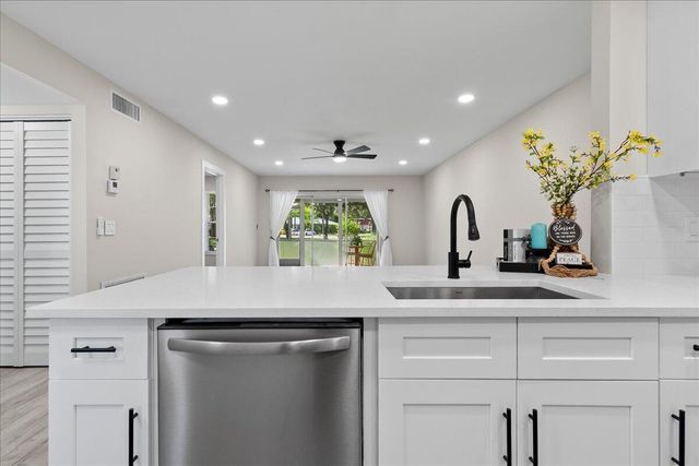 742 Nantucket Circle, Lake Worth, FL 33467
