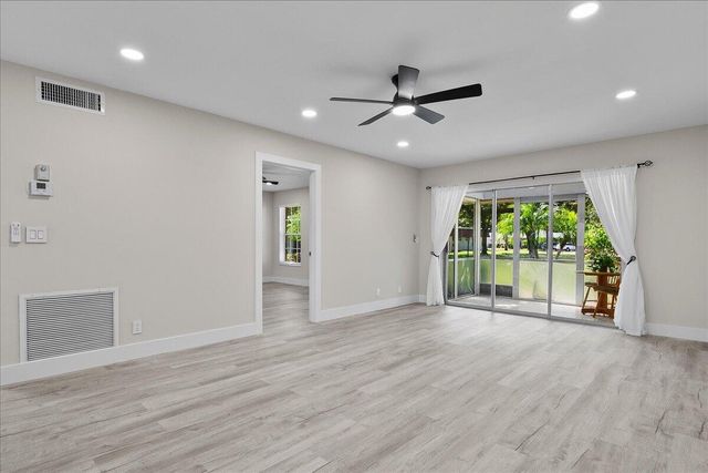 742 Nantucket Circle, Lake Worth, FL 33467