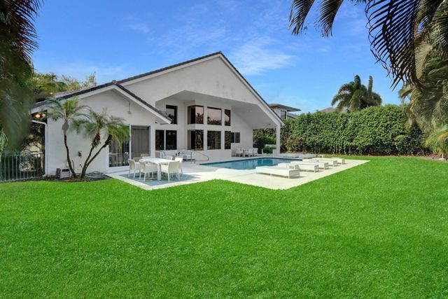 5866 St Annes Way, Boca Raton, FL 33496
