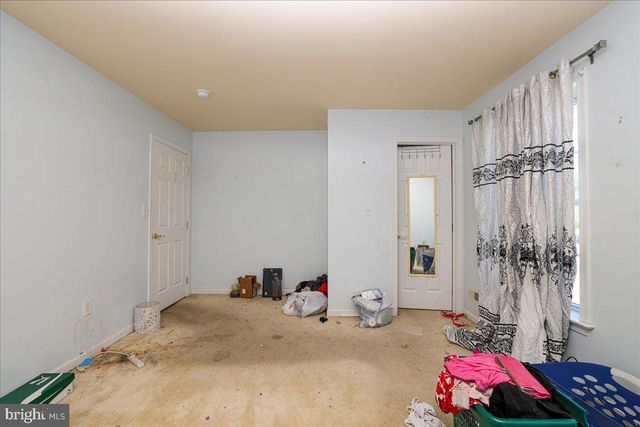 2412 ROB DR, Mount Joy, PA 17552
