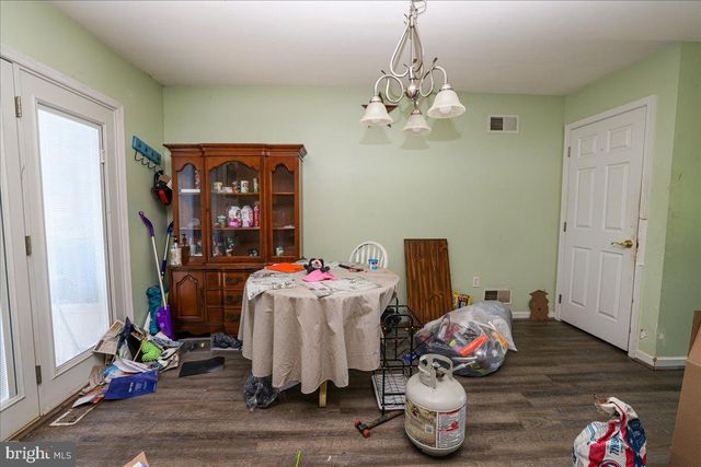 2412 ROB DR, Mount Joy, PA 17552