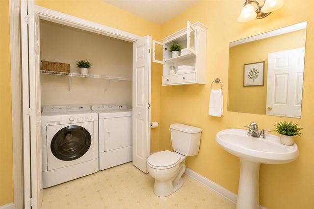 2412 ROB DR, Mount Joy, PA 17552