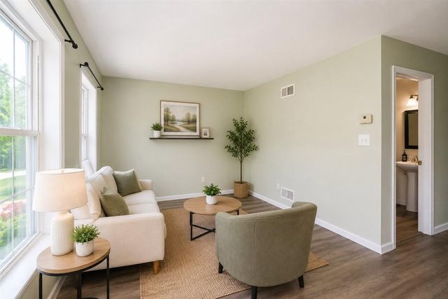 2412 ROB DR, Mount Joy, PA 17552