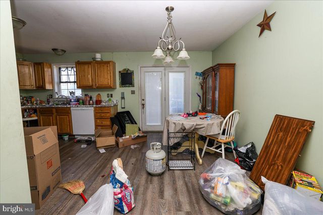 2412 ROB DR, Mount Joy, PA 17552