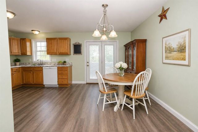 2412 ROB DR, Mount Joy, PA 17552