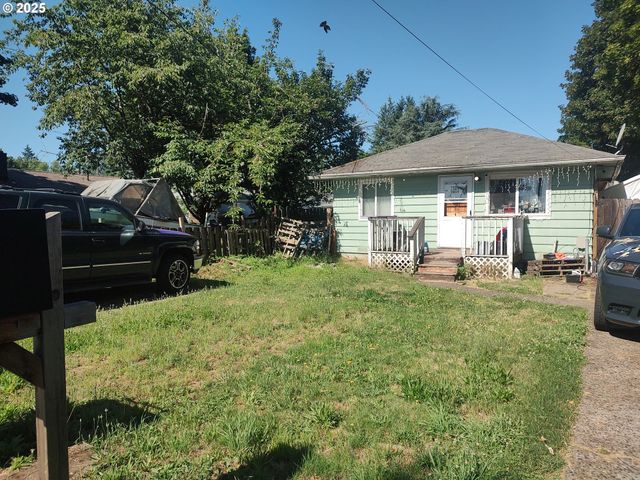 1217 Se 151ST Ave, Portland, OR 97233