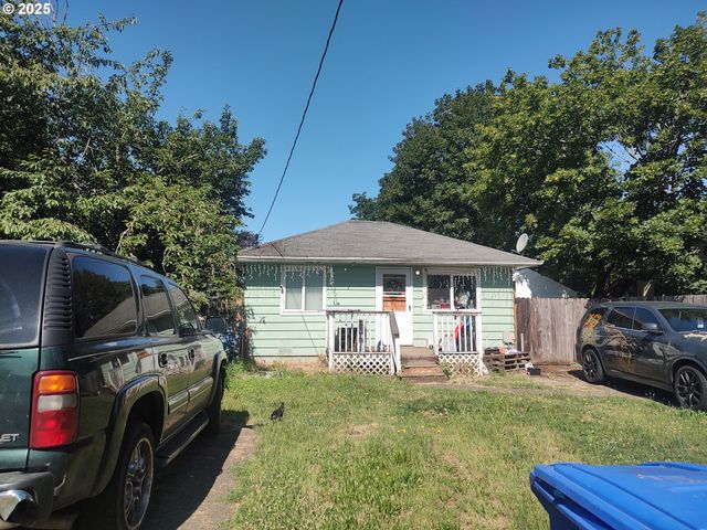 1217 Se 151ST Ave, Portland, OR 97233