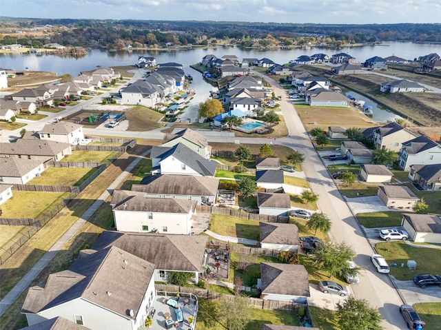 10780 S Lake Mist Lane, Willis, TX 77318