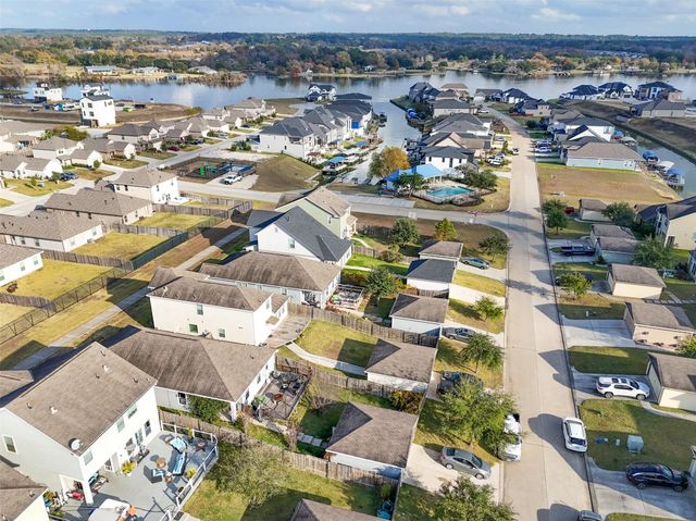 10780 S Lake Mist Lane, Willis, TX 77318