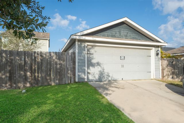 10780 S Lake Mist Lane, Willis, TX 77318