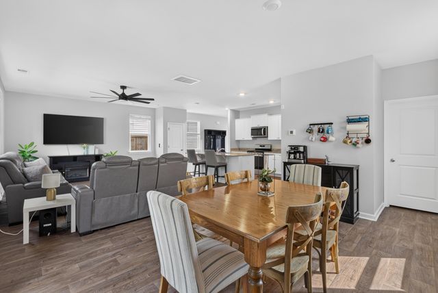 713 Pepperbush Street, Charleston, SC 29414