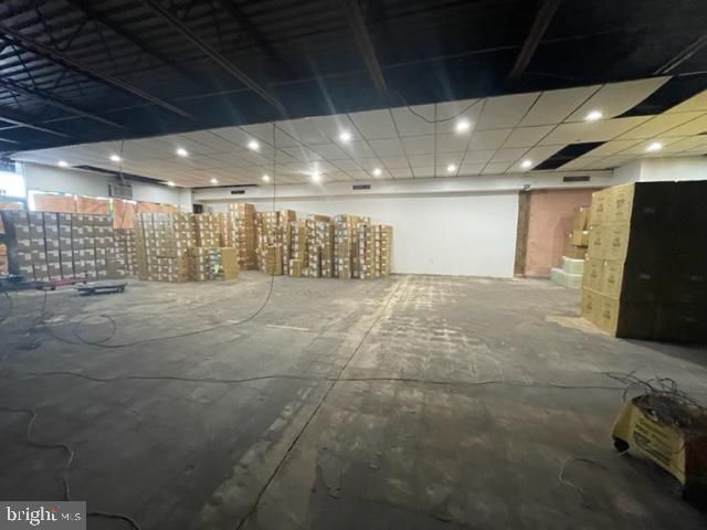 4153 WOERNER AVE, Levittown, PA 19057