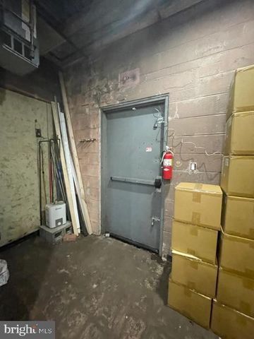 4153 WOERNER AVE, Levittown, PA 19057