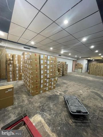 4153 WOERNER AVE, Levittown, PA 19057