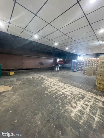 4153 WOERNER AVE, Levittown, PA 19057