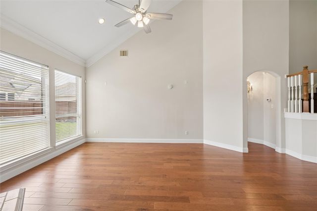 6414 Pinewood Trace Lane, Houston, TX 77041