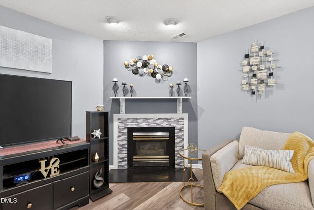 560 Darby Glen Lane, Durham, NC 27713