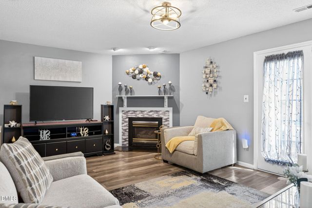 560 Darby Glen Lane, Durham, NC 27713