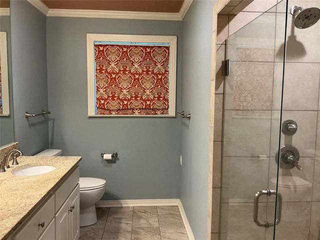 1818 Maplewood Avenue, Corsicana, TX 75110