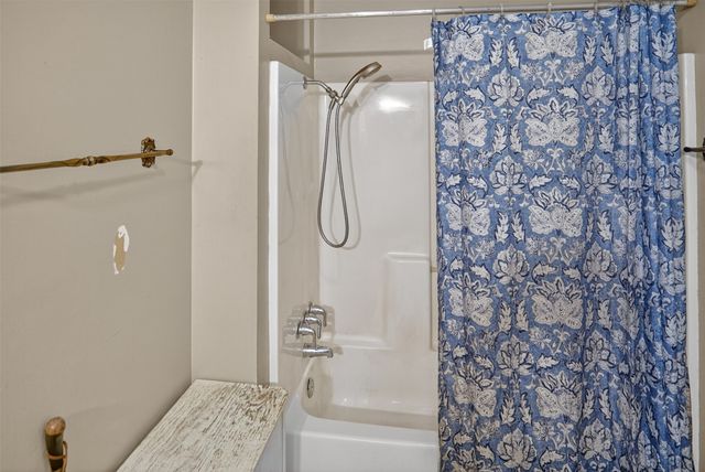615 W North Street, Blossom, TX 75416