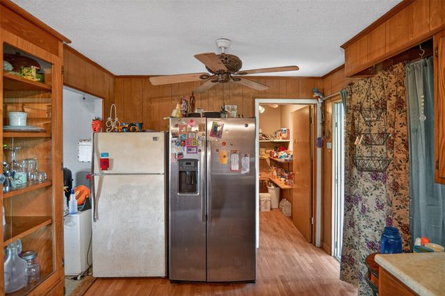 615 W North Street, Blossom, TX 75416