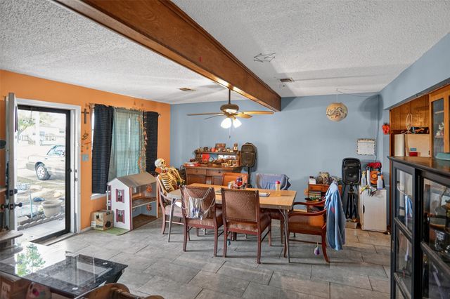615 W North Street, Blossom, TX 75416