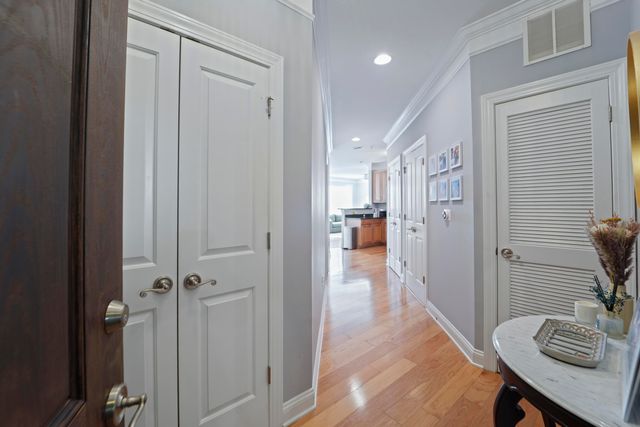 2244 Ashley Crossing Drive 525, Charleston, SC 29414