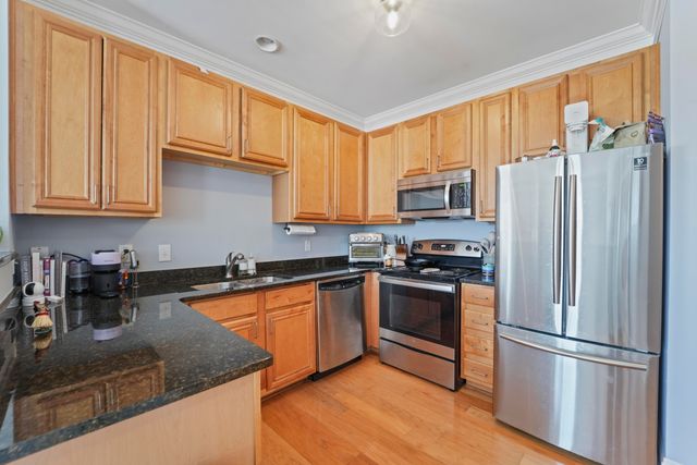 2244 Ashley Crossing Drive 525, Charleston, SC 29414