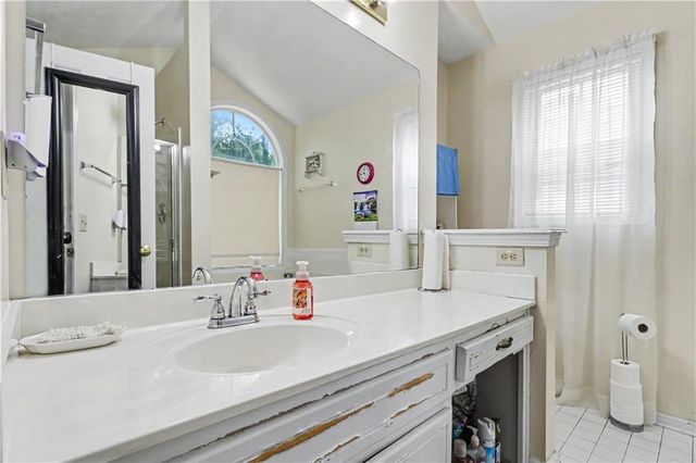 136 Harbour Lake Drive, Fayetteville, GA 30215