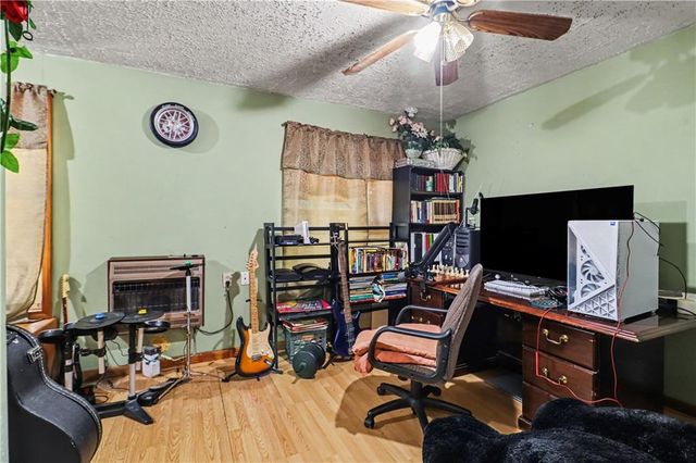 136 Harbour Lake Drive, Fayetteville, GA 30215