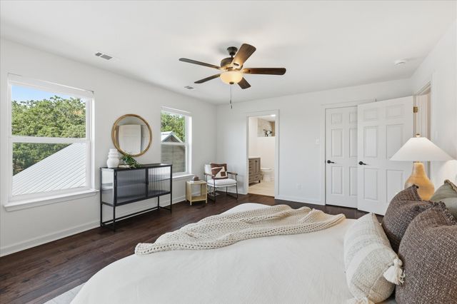 1007 Pioneer Circle W, Argyle, TX 76226