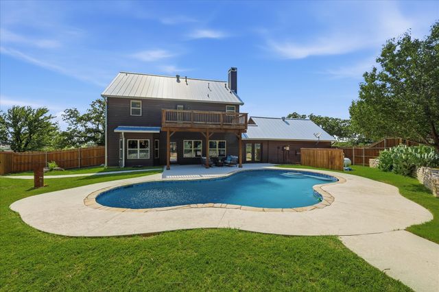 1007 Pioneer Circle W, Argyle, TX 76226