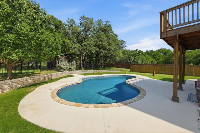 1007 Pioneer Circle W, Argyle, TX 76226