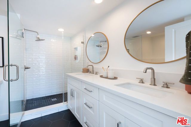 839 Larrabee Street 6, West Hollywood, CA 90069