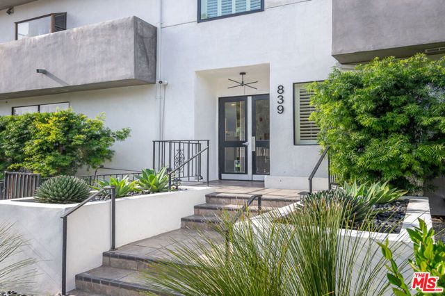 839 Larrabee Street 6, West Hollywood, CA 90069