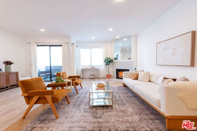 839 Larrabee Street 6, West Hollywood, CA 90069